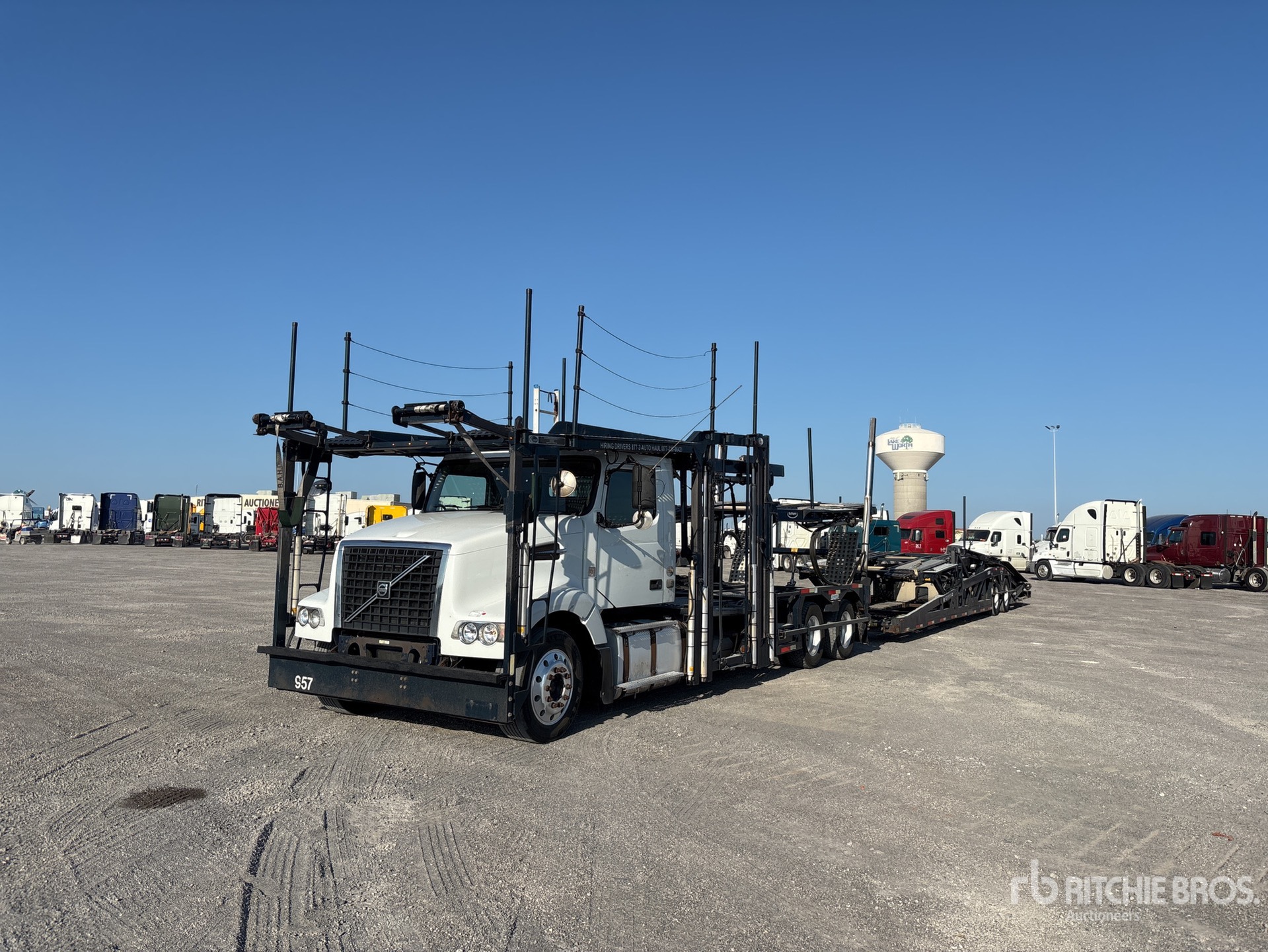 2015 Volvo VAH 6x4 Car Carrier Truck