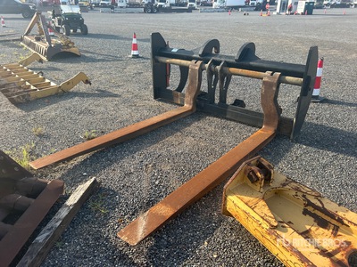 Cat 96 in Q/C Wheel Loader Forks - Fits Cat 950K/M, 962K/M, 972K/M, 963D/K