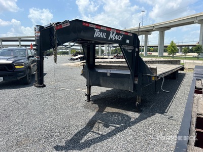 2025 Trailmaxx MAX27-40 40 ft T/A Gooseneck Remolque Portamaquinaria