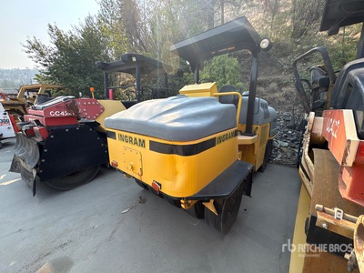 Ingram AP915 9 Wheel Pneumatic Roller