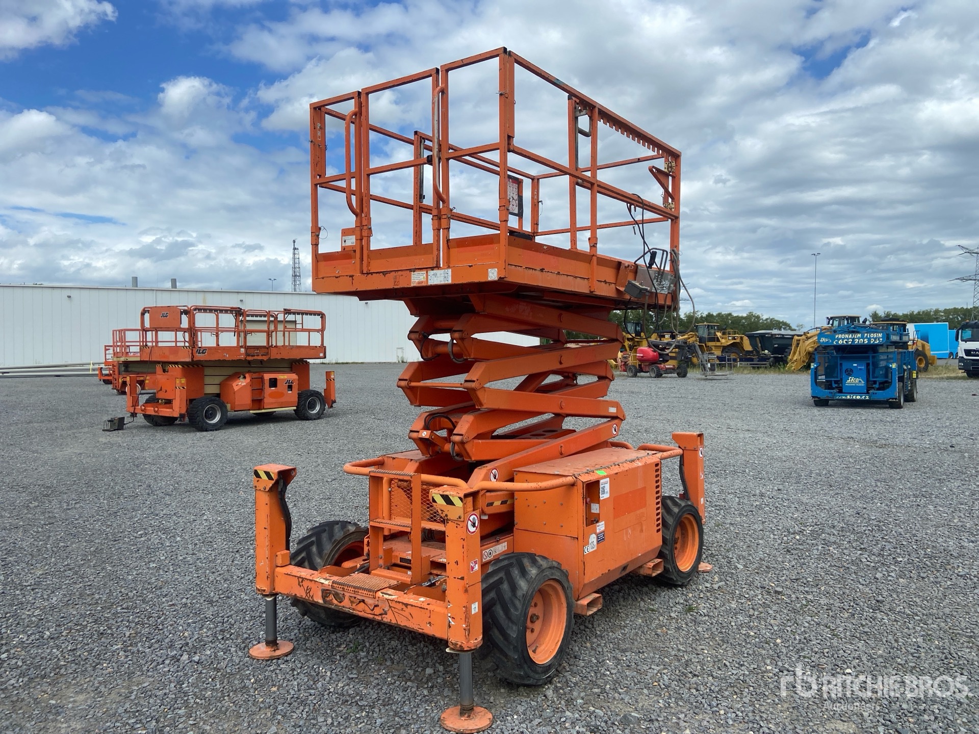 2015 Skyjack SJ6832 RT 4x4 Diesel Scissor Lift
