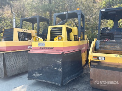 1991 Dynapac CP21 7 Wheel Pneumatic Roller