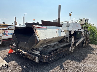 Cedar Rapids CR561 Track Asphalt Paver
