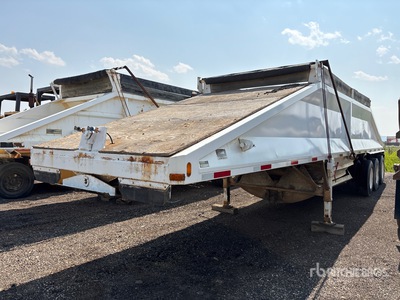 1990 Midland 40 ft Tri/A Belly Dump Trailer