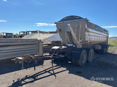 2013 Midland 27 ft Quad/A End Dump Trailer