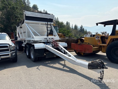 2006 Trail King TKBD15-252 14 ft T/A Belly Dump Trailer