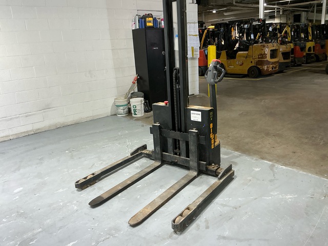 2022 Big Joe S-22-62 2200 lb Electric Stacker 2022 Big Joe S-22-62 2200 lb Electric Stacker