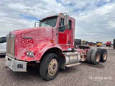 2012 Kenworth T800 6x4 Ciągnik siodłowy T/A z kabiną dzienną