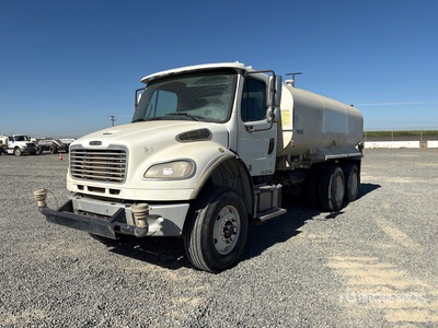 2017 Freightliner M2 106 4000 gal 6x4 Camion cisterna de agua