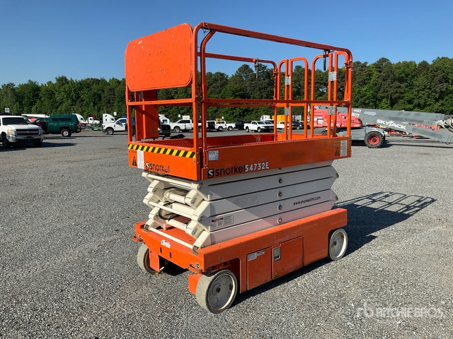 2018 Snorkel S4732E Electric Scissor Lift