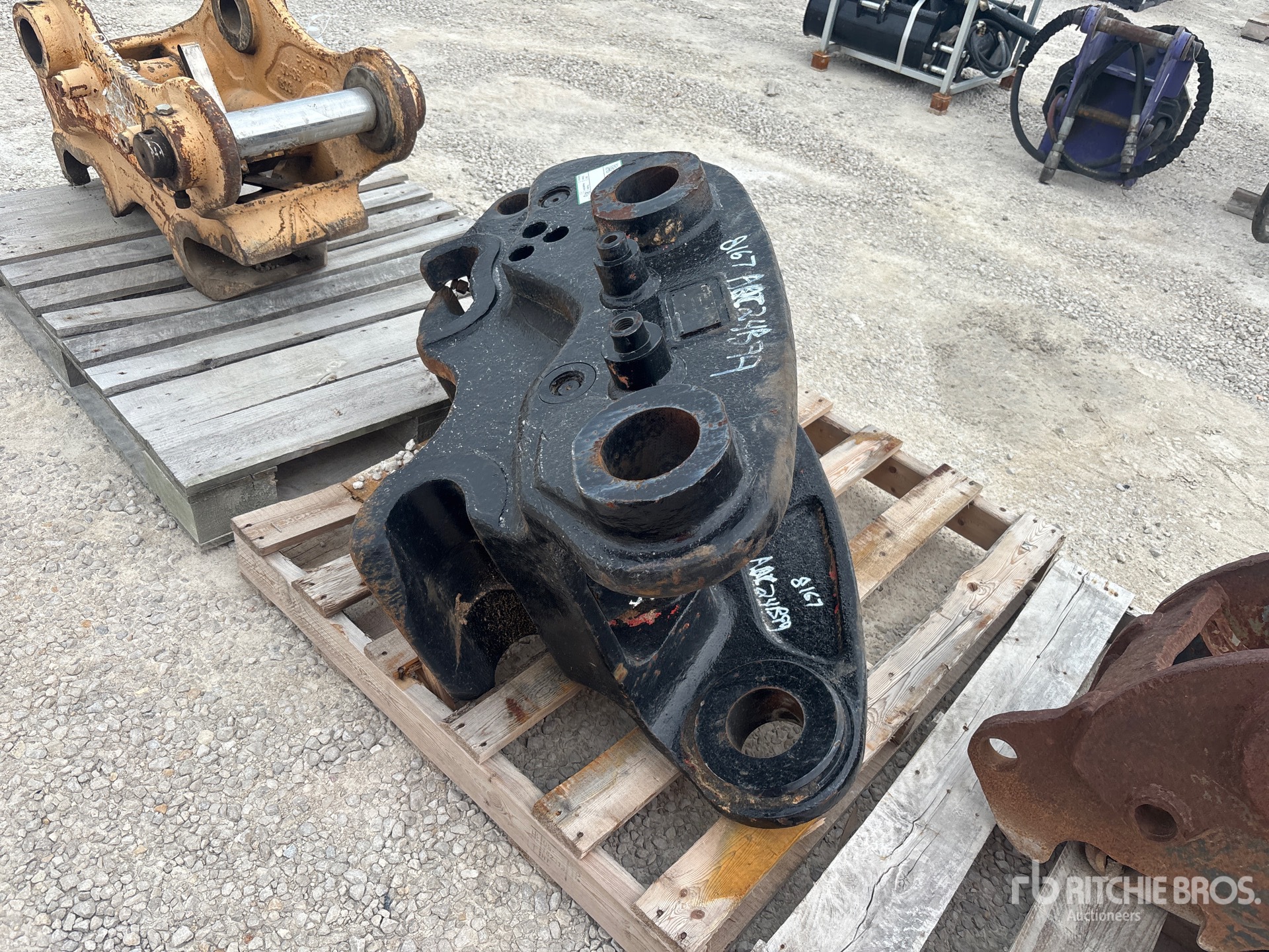 37 in Quick Coupler