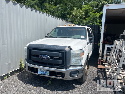 2012 Ford F350 XL 4x2 Crew Cab Servicewagen (Inoperable)