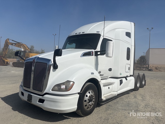 2020 Kenworth T680 6x4 T/A Sleeper Truck Tractor