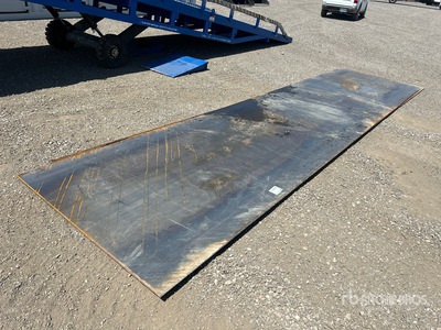 Quantity of (2) 5 ft x 19 ft 8 in (0.75 in Thick) Road Metal Sheet Plaques d'acier