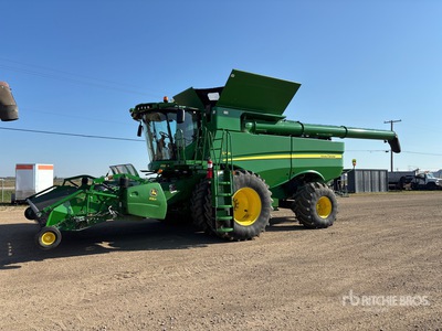 2017 John Deere S690 Cosechadora