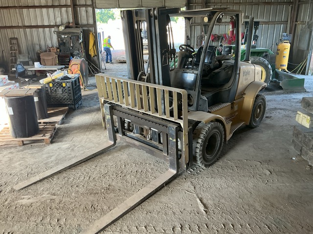 2012 Yale GDP155VXNCBE102 14300 lb Pneumatic Tire Forklift