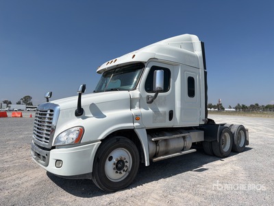 2017 Freightliner Cascadia 125 6x4 Tractocamion con Dormitorio / 3- Achs Sattelzugmaschine mit Schlafkabine