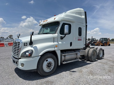 2018 Freightliner Cascadia 125 6x4 Tractocamion con Dormitorio / Sleeper Prime Mover