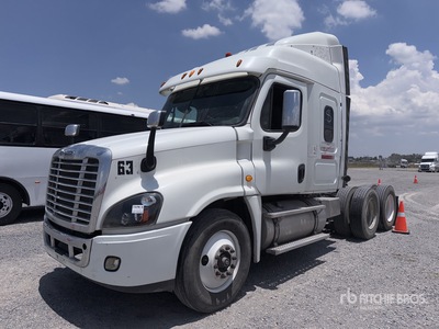 2018 Freightliner Cascadia 125 6x4 Tractocamion con Dormitorio / 3- Achs Sattelzugmaschine mit Schlafkabine