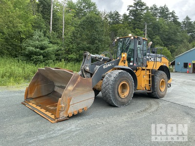 2017 John Deere 824K Wiellader