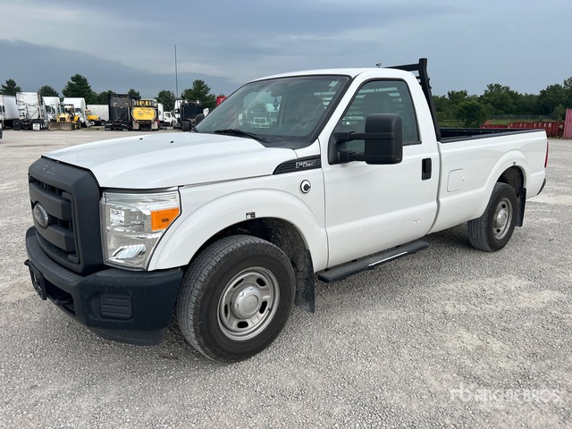 2013 Ford F-250 XL 4x2 Pickup