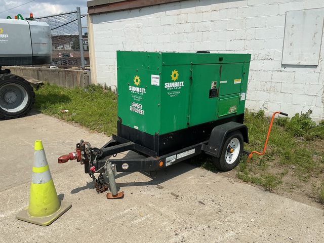 2016 Multiquip Whisperwatt DCA-25SSIU4F 20 kW Mobile Generator Set
