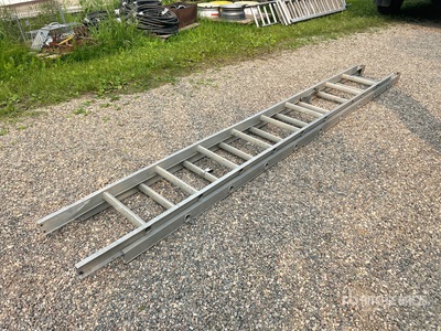 18 ft Aluminum Ladder