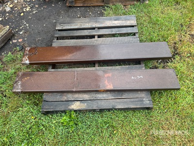 Quantity of (2) Pallet Fork Extender