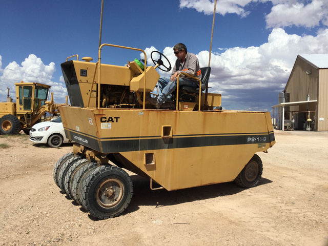 Cat PS-180 Pneumatic Roller