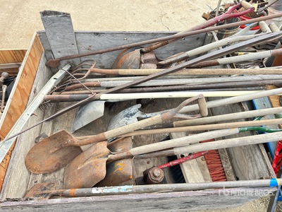 Quantity of Shovels, Rake & Brush Divers