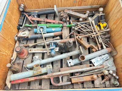 Quantity of Jacks & Hitch Divers