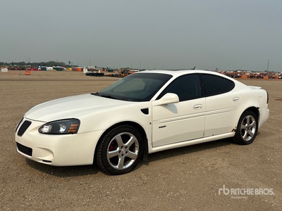 2006 Pontiac Grand Prix GXP Automobile