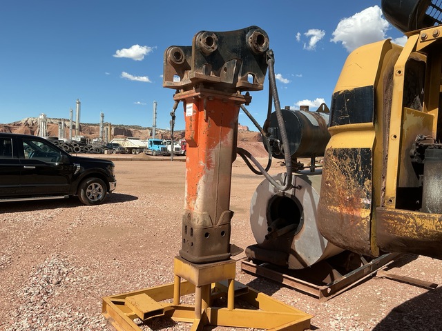1998 Stanley SB-50 Hydraulic Breaker - Fits Cat 330BL 1998 Stanley SB-50 Hydraulic Breaker - Fits Cat 330BL