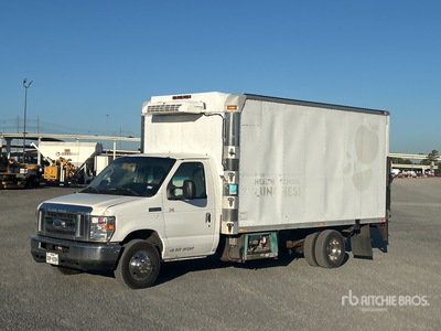 2009 Ford E-450 Econoline 4x2 Refrigerated Truck