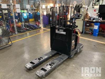 2022 Yale MPE060LVHN24T2748 6000 lb Electric Palletwagen
