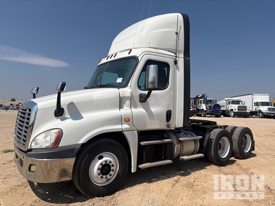 2014 Freightliner Cascadia 125 6x4 Day Cab Truck Tractor