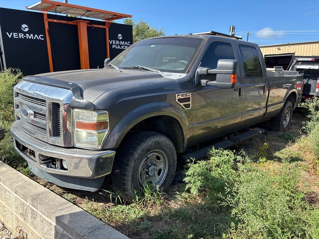 2010 Ford F-250 Super Duty Lariat 4x4 Crew Cab Pickup 2010 Ford F-250 Super Duty Lariat 4x4 Crew Cab Pickup