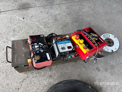 Quantity of Gallagher G338 Electric Fencer
