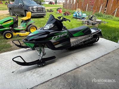 2009 Arctic Cat M6 Snowmobile
