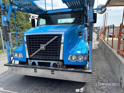 2014 Volvo VAH Auto Transporter