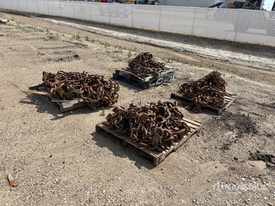 Quantity of (4) Tire Chains