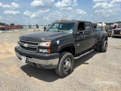 2005 Chevrolet Silverado 3500 4x2 Crew Cab Pickup (Inoperable)