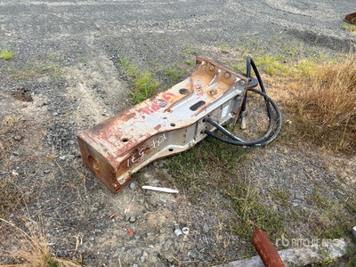 Gorilla GXS75 8 in Excavator Hydraulic Breaker