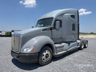 2020 Kenworth T680 6x4 Cabeza Tractora Cabina Dormitorio
