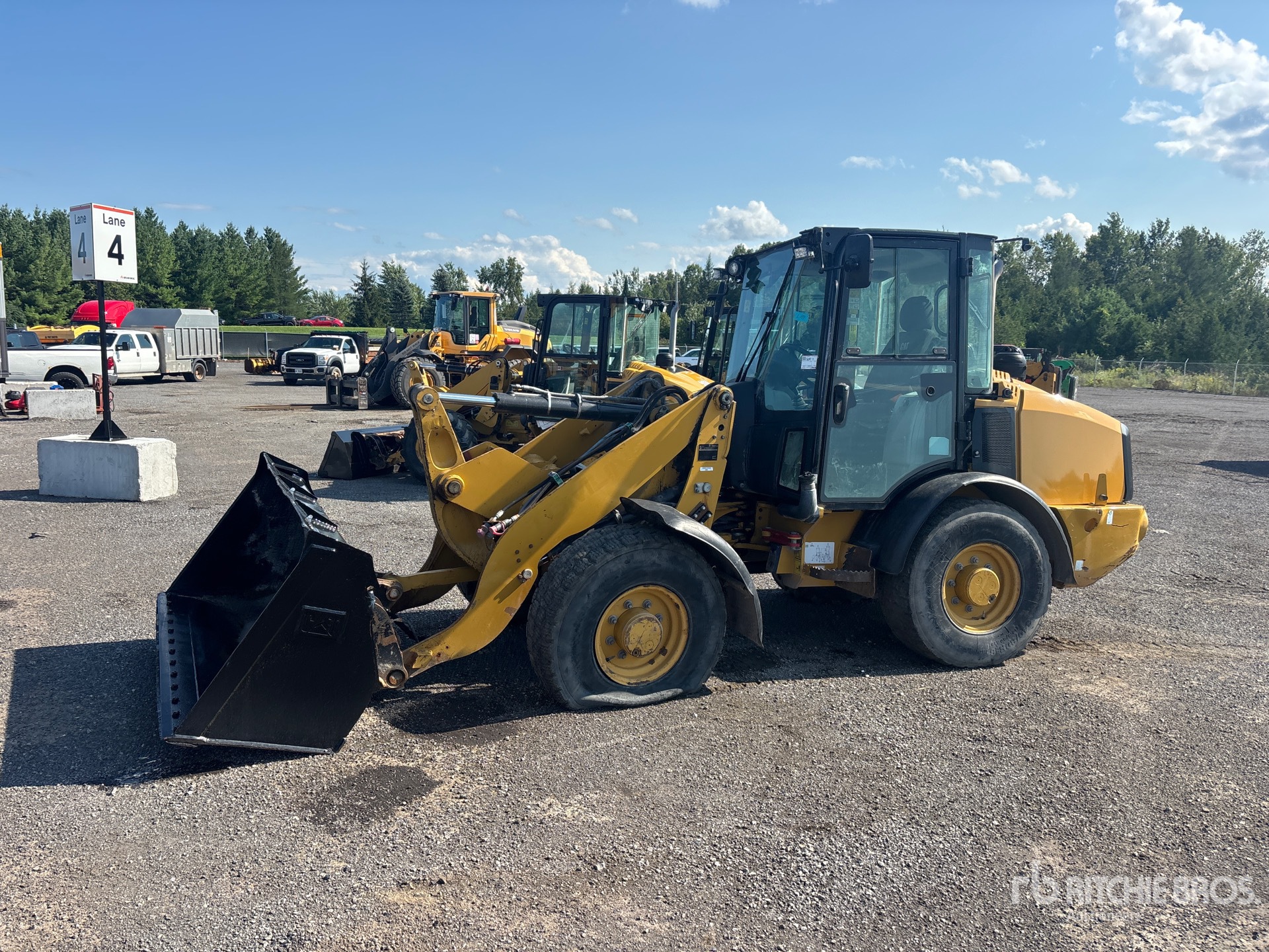 2022 Cat 906M Wheel Loader