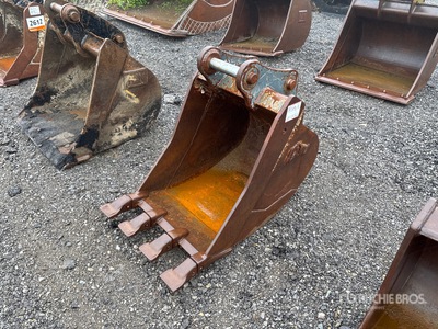Wajax 24 in Digging Excavator Bucket