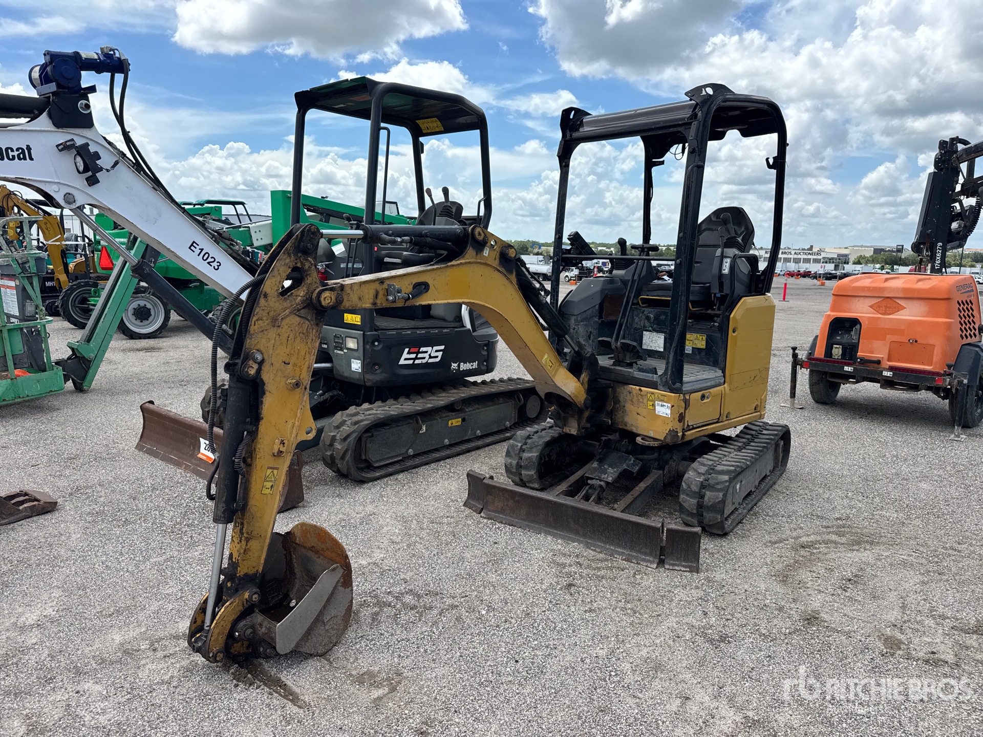 2020 Cat 301.7 CR Mini Excavator