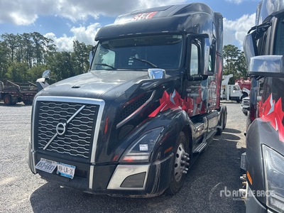 2022 Volvo VNL680 6x4 Cabeza Tractora Cabina Dormitorio