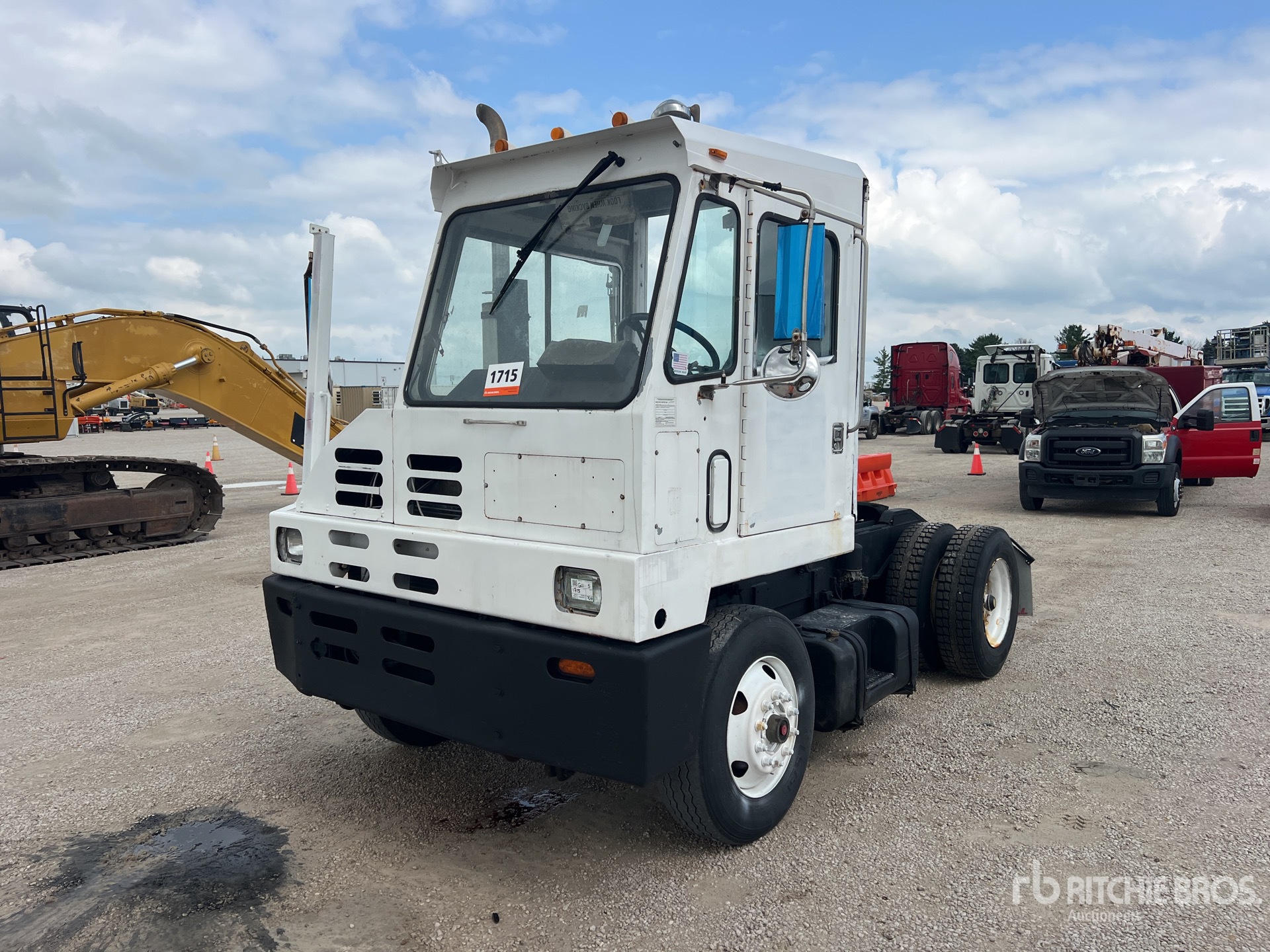 Capacity 4x2 Spotter Truck