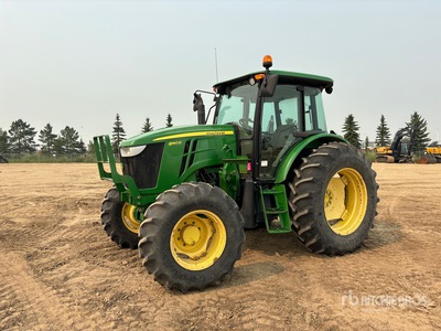 2013 John Deere 6140D Tracteur agricole 4WD